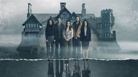  The Haunting of Hill House, Um Mergulho Assombroso na Psique Familiar e nos Segredos de uma Mansão Assombrada!